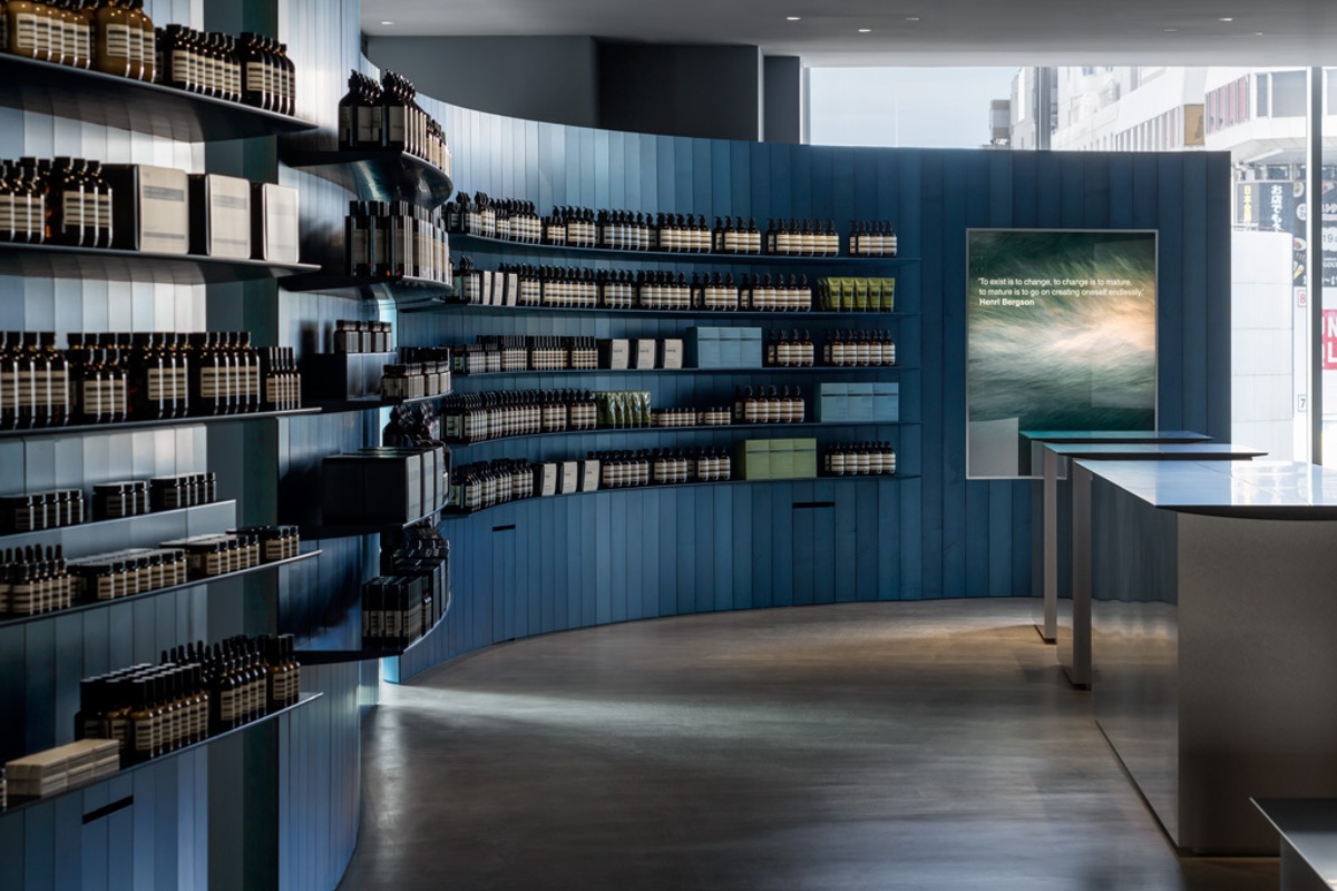 護膚品套裝：特別為油性肌膚設計，控油效果顯著